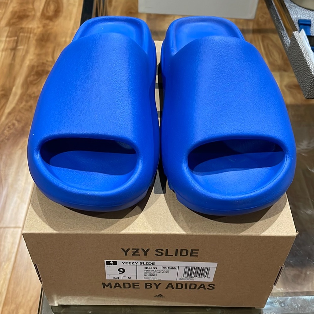 Yeezy slides